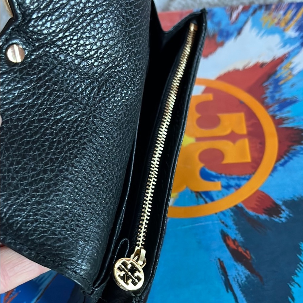 Tory Burch Black Leather Wallet - Picture 7 of 8